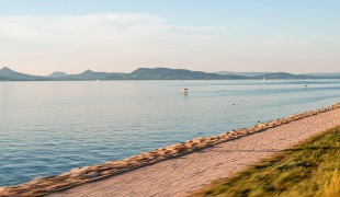 Utószezoni menetrend szerint közlekednek a vonatok a Balatonra