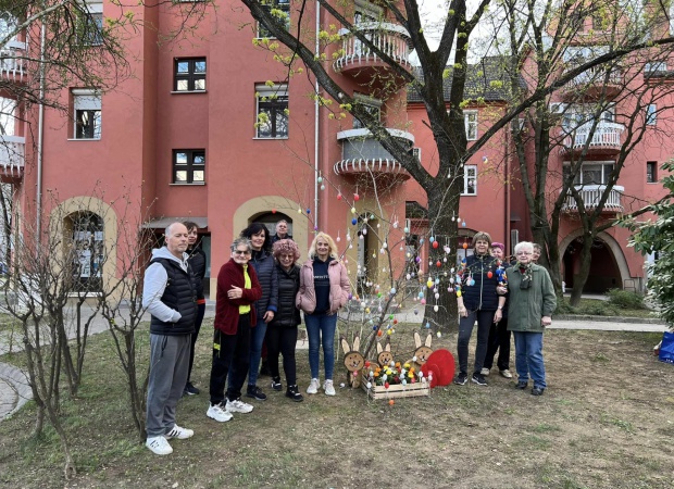 Húsvétra készültek az Arany tér lakói