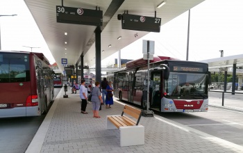 Vitát váltott ki az új helyijáratos buszmenetrend a Rádió Most reggeli műsorában