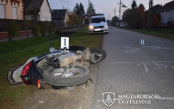 Nagyot perecelt a motoros három liter bor és két és fél deci pálinka után