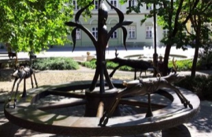 75 éves lenne Bors István szobrászművész