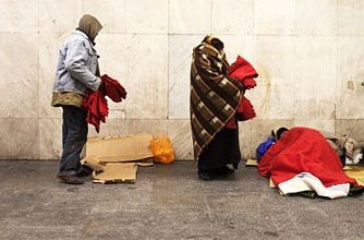 Csütörtökön kezdődik a hajléktalanok téli ellátása