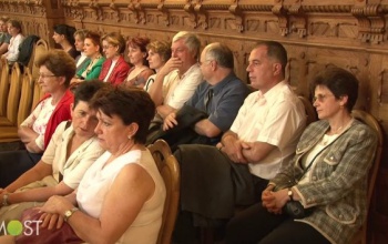 Elismerés az egészségügyi dolgozóknak