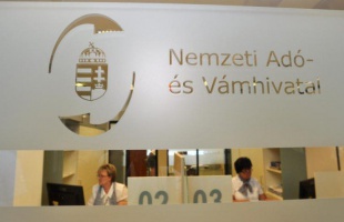 Januártól egységes NAV folyószámla lesz