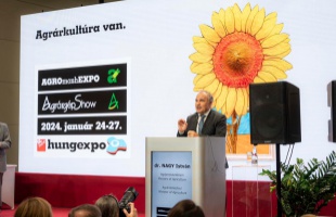 Megkezdődött a 42. AGROmashExpo és AgrárgépShow
