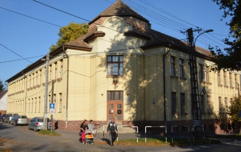 A romák is tiltakoznak a pécsi utcai iskola bezárása ellen