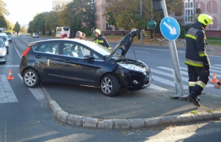 Útban volt az oszlop, letarolta