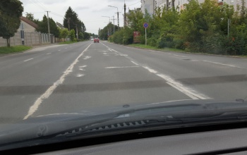A Közút megszórja a repedéseket a négysávosokon