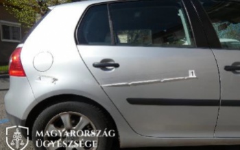 Az autón vett revansot az elhagyott férfi