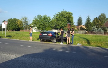 Árokban kötött ki a BMW