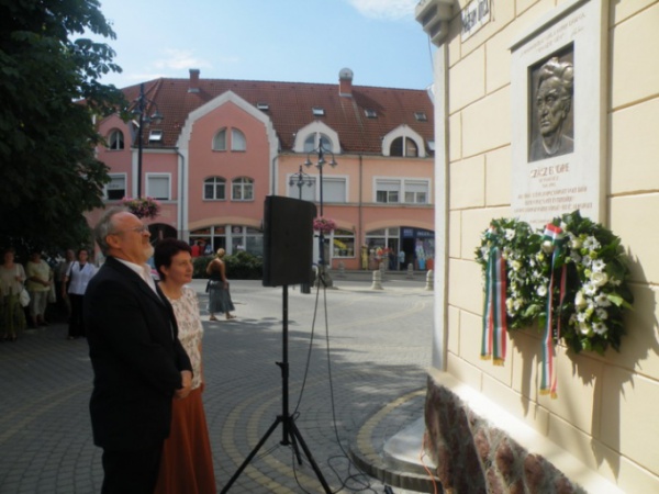 Szász Endre emléktáblája