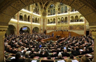 Százharminc törvényt hozott a parlament a tavaszi-nyári ülésszakon