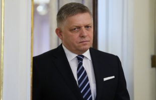 Stabilizálták a szlovák kormányfő állapotát