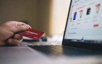 Érdemes ellenőrizni a weboldalakat vásárlás előtt