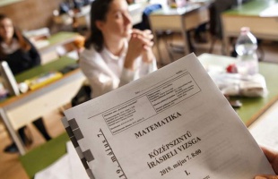 Itt van a matekérettségi teljes megoldása