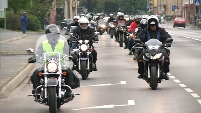 200 szelíd motoros Kaposváron