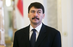 Újraválasztották Áder Jánost