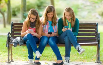 Tényleg többet lógnak az iskolából az internethasználó kamaszok?