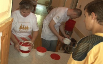 Tíz százalékkal több gyermek kaphat meleg ételt nyáron