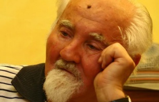 Elhunyt Cselényi László