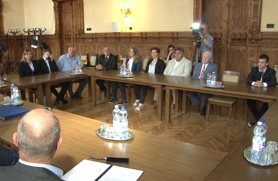 Sikeres sportolóinkat köszöntötték a Városházán