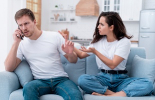 Mikor menjünk párterápiára? – 5 árulkodó jel!