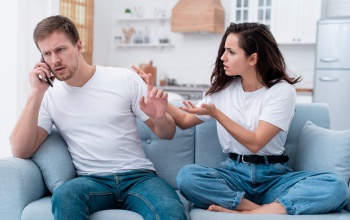 Mikor menjünk párterápiára? – 5 árulkodó jel!
