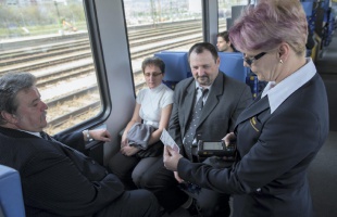 Szabadságvesztésre is számíthat, aki a MÁV-Volán-csoport munkatársaira támad