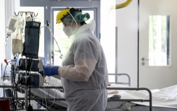 Fokozatosan csökkent a kórházban ápolt koronavírusos betegek száma