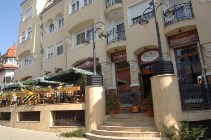 A hajdani Corner születésnapja