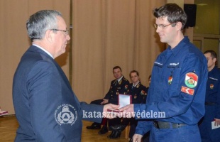 Két somogyi tűzoltó is tisztté vált