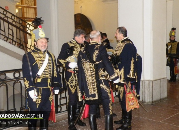 Ünnepi közgyűlés a Vármegyeházán