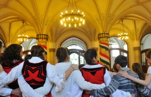 Alapvető magyar sorskérdés a megmaradásunk