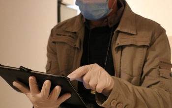 A járványveszélyt kihasználó internetes csalót vettek őrizetbe a barcsi rendőrök