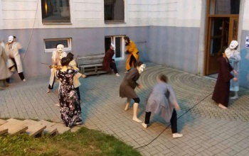 A teremtői gesztusok éjszakája