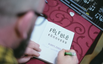 Felfelé könnyebb - Albert Zsolt könyvbemutatója a könyvtárban