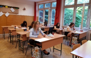 Közel 2000 kaposvári fiatal feküdt neki az érettséginek