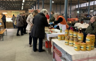 A piac továbbra is nyitva lesz, de korlátozásokat vezettek be