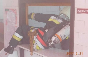 Eszméletlen iskolai dolgozókat mentettek Nagybajomban