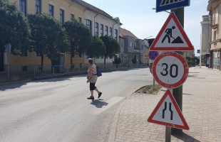 Hamarosan megkezdődhet a Fő utca aszfaltozása
