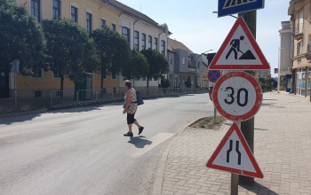 Hamarosan megkezdődhet a Fő utca aszfaltozása