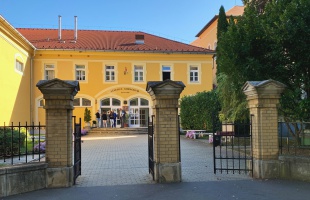 Koronavírus a Táncsicsban - a járási hivatal 28 pedagógust és 116 diákot helyezett házi karanténba