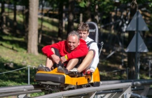 Közös kaland a bobok szárnyán