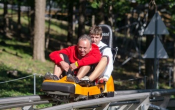 Közös kaland a bobok szárnyán