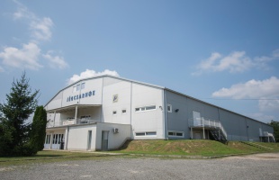 Húszéves a jégcsarnok