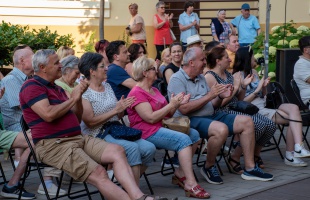A kaposvári MCC is csatlakozik a Rigó Jancsi Napokhoz – csütörtökön, a 0. napon nyit az MCC Stage!