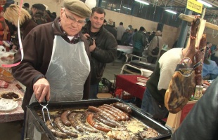 400 kg kolbász lett, elfogyott