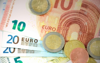 Az euróövezet GDP-je a vártnál jobban teljesített a negyedik negyedévben