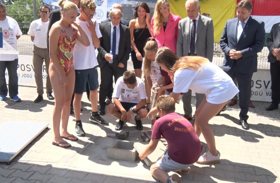 Letették Kaposvár új versenyuszodájának az alapkövét