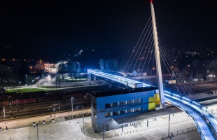 Így néz ki a Kaposvári Közlekedési Központ éjjel és nappal – fotók